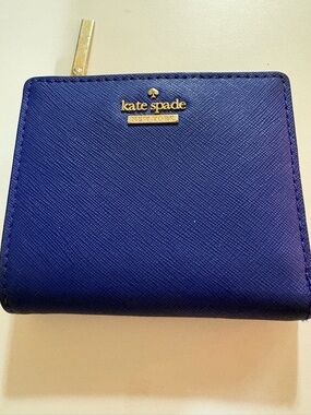 kate spade New York Saffiano Zip Card Case in Cobalt Blue with Gold Tone